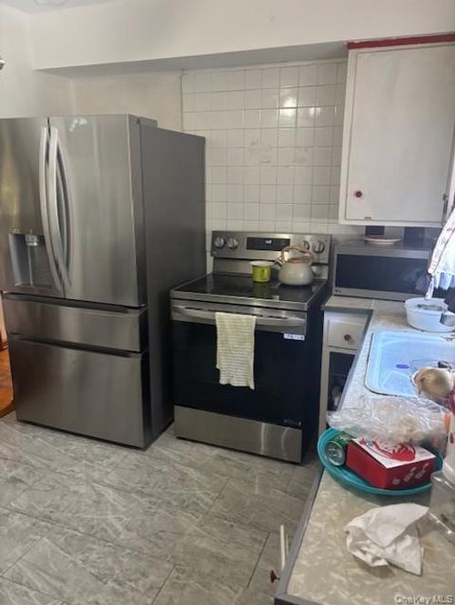 518 Nassau Blvd, West Hempstead, NY, 11552-2831 | Card Image