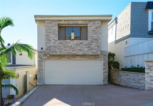 883 Katella, Laguna Beach, CA, 92651 | Card Image