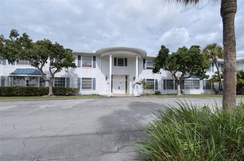 apt-932-2221 Ne 68th St, Fort Lauderdale, FL, 33308-1266 | Card Image