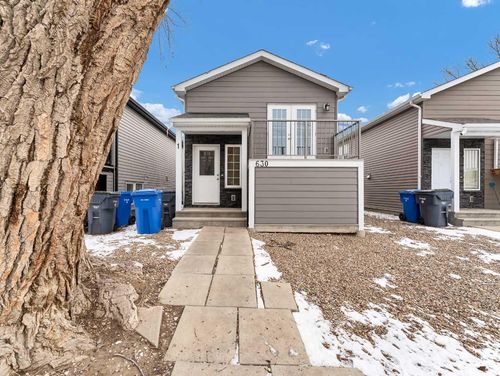 630 Industrial Ave Se, Medicine Hat, AB, T1A3L3 | Card Image