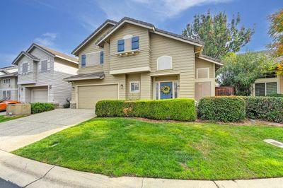 110 Royalton Cir, House other with 3 bedrooms, 2 bathrooms and null parking in Folsom CA | Image 3