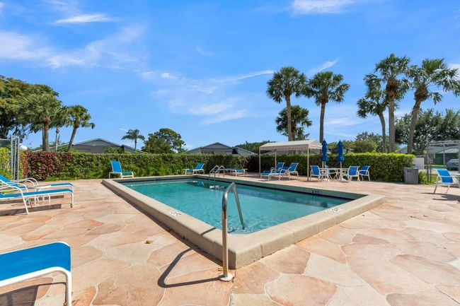 4389 Willow Pond Cir, Condo with 2 bedrooms, 2 bathrooms and null parking in West Palm Beach FL | Image 46