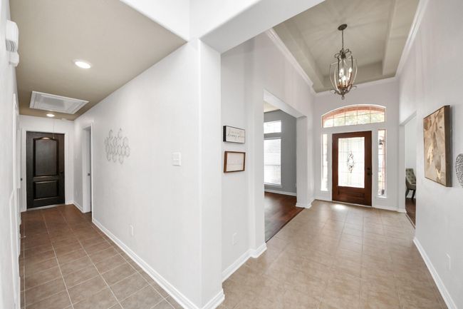 15122 Heron Meadow Ln, House other with 3 bedrooms, 2 bathrooms and 2 parking in Cypress TX | Image 4