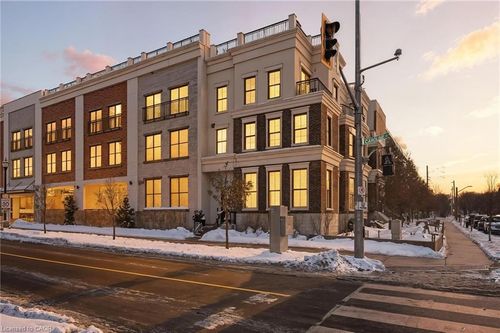 {{alt}} | Card Image