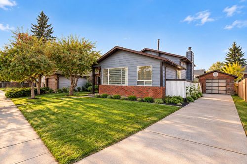 6827 Temple Dr Ne, Calgary, AB, T1Y5N4 | Card Image
