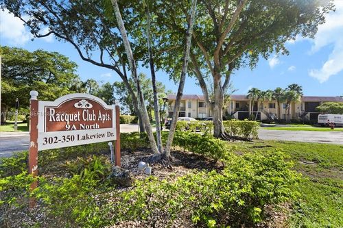 203-302 Lakeview Dr, Weston, FL, 33326-1313 | Card Image