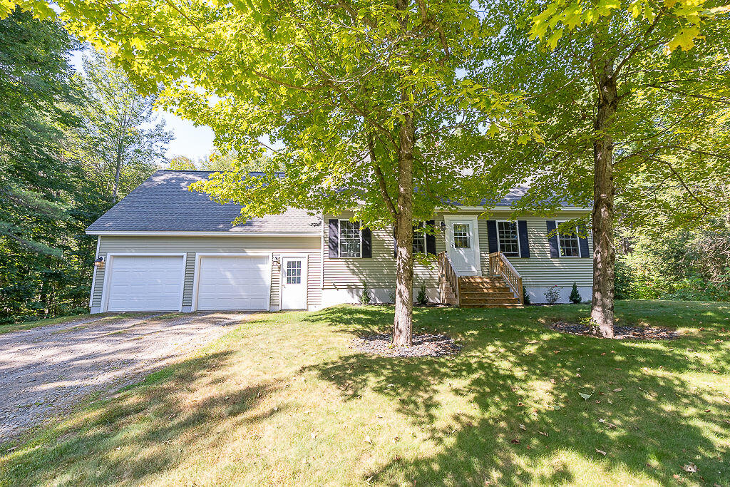 Eight Rod Rd, Augusta, ME 04330