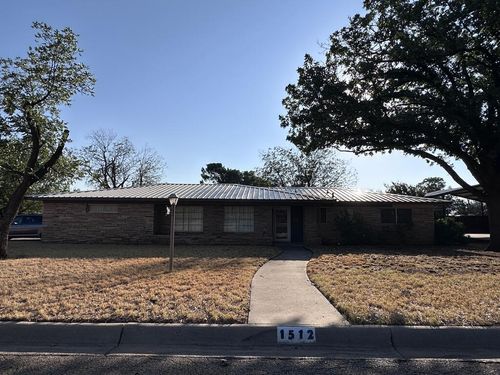 1512 Crescent Dr, Sweetwater, TX, 79556-1804 | Card Image
