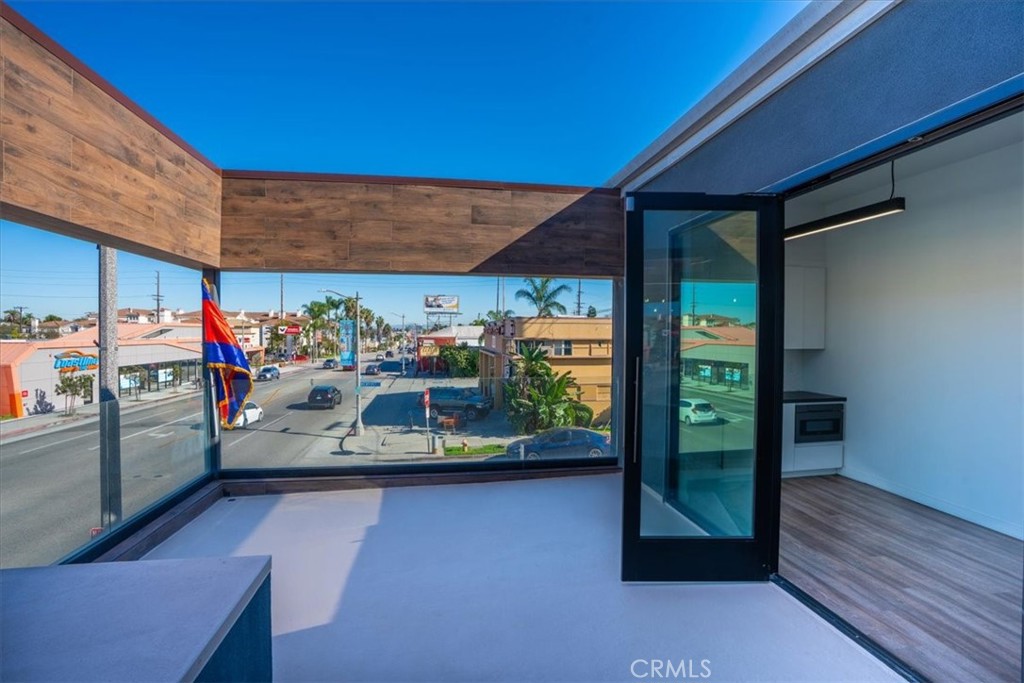 Commercial Sale in Long Beach 3