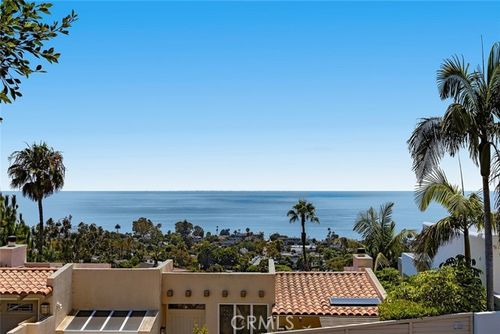 1040 Skyline Dr, Laguna Beach, CA, 92651-1932 | Card Image