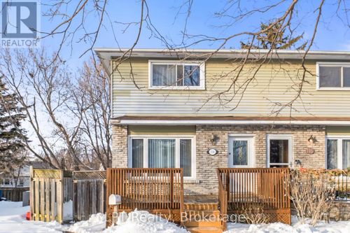 118 Capreol Crt, Oshawa, ON, L1J6E6 | Card Image
