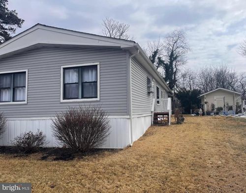 6033 Falmont Dr, MORRISVILLE, PA, 19067-5211 | Card Image