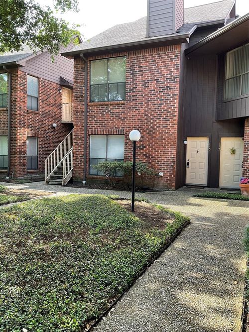 apt-113-3100 Walnut Bend Ln, Houston, TX, 77042-4770 | Card Image