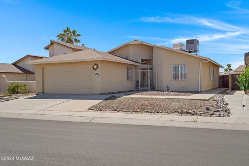 3031 W Monmouth Street, Tucson, AZ, 85742 | Card Image