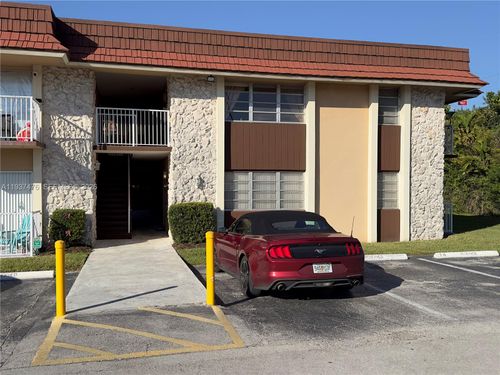 apt-108e-5401 Sw 77th Ct, Miami, FL, 33155-5532 | Card Image