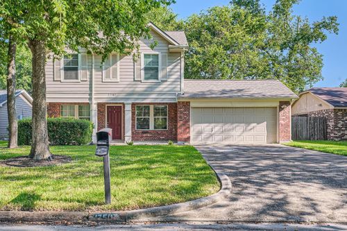 17507 S Compass Rose Cir, Crosby, TX, 77532-4210 | Card Image