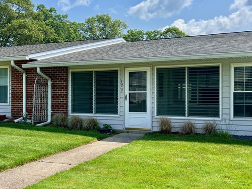 42d-42 Trent Ct, Ridge, NY, 11961-1443 | Card Image