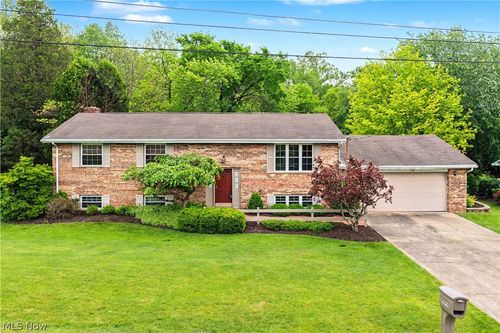 418 Strecker Ln, Marietta, OH, 45750-9628 | Card Image