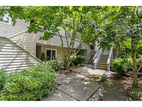 118 N Hayden Bay Dr, Portland, OR, 97217-7959 | Card Image