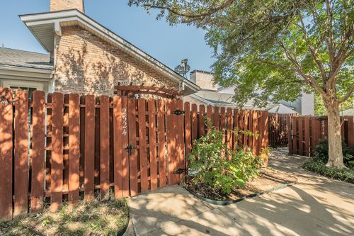 2524 Shady Ridge Dr, Bedford, TX, 76021-4508 | Card Image