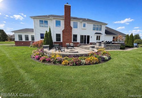1994 Charles Ct, Milford, MI, 48380-2033 | Card Image