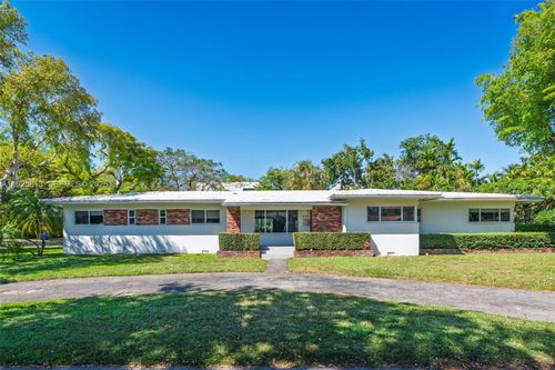 0-501 Ne 51st St, Miami, FL, 33137-3026 | Card Image