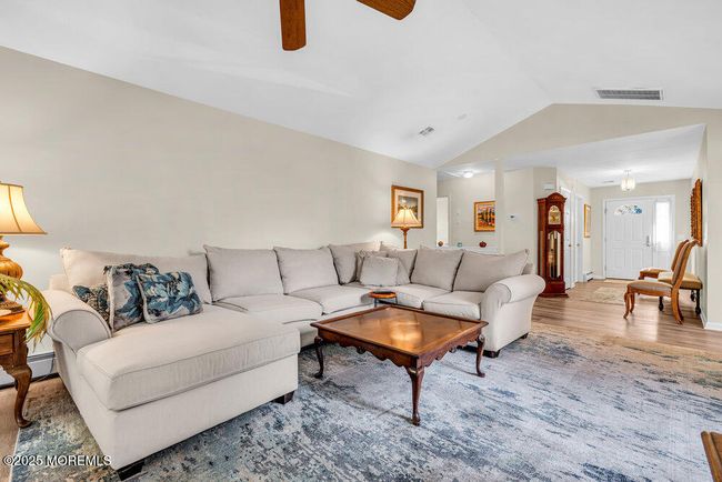 7 Lake Ridge Blvd, Home with 2 bedrooms, 2 bathrooms and null parking in Whiting NJ | Image 6