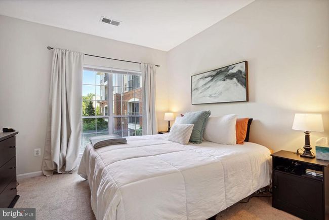 UNIT-208 - 4850 Eisenhower Ave, Condo with 2 bedrooms, 1 bathrooms and null parking in ALEXANDRIA VA | Image 17