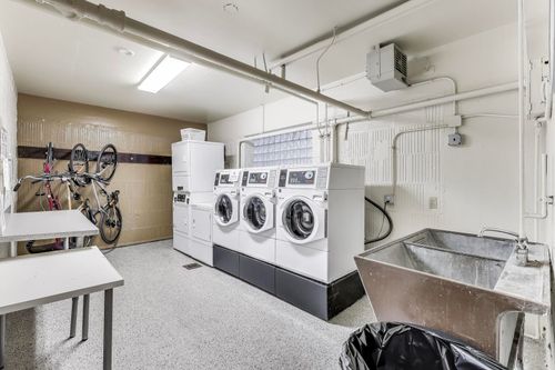 apt-c8-5040 N Marine Dr, Chicago, IL, 60640-6321 | Card Image