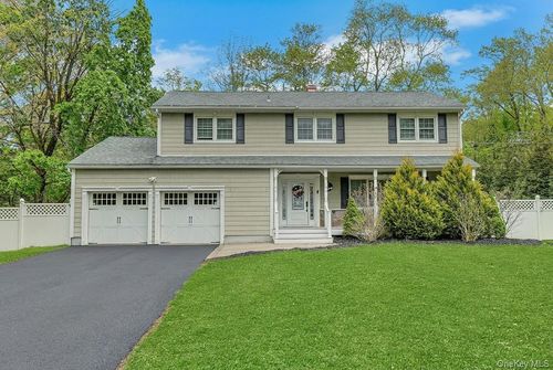 6 Mendolia Ct, Pearl River, NY, 10965-2122 | Card Image