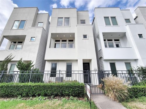 1324 Delano St, Houston, TX, 77003-4501 | Card Image