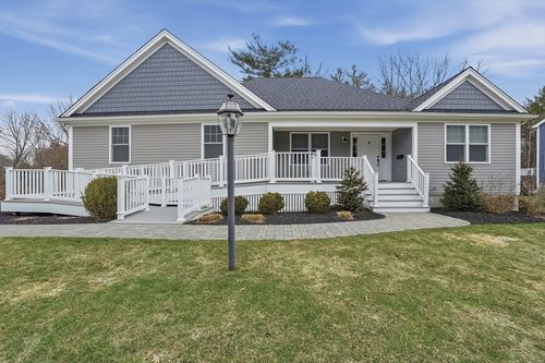 6 Woodrow Ln, West Bridgewater, MA, 02379-1161 | Card Image