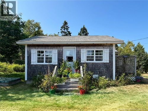 1282 Rte 776, Grand Manan, NB, E5G1G3 | Card Image
