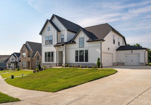 204 Phillips Bnd, Spring Hill, TN, 37174-5011 | Card Image