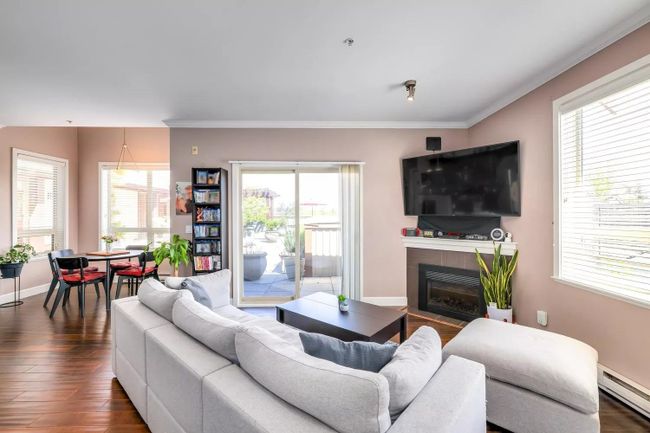 406 - 15268 18 Avenue, Condo with 1 bedrooms, 1 bathrooms and 1 parking in White Rock BC | Image 6
