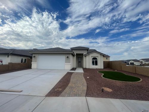 7970 E 35th St, Yuma, AZ, 85365-8482 | Card Image
