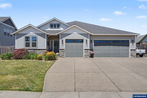 525 Ne Aspen St, Sublimity, OR, 97385-9106 | Card Image