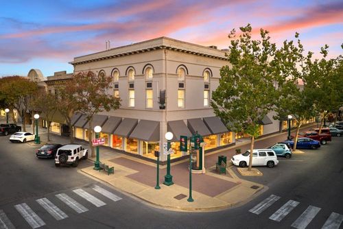 10 S School St, Lodi, CA, 95240-2115 | Card Image