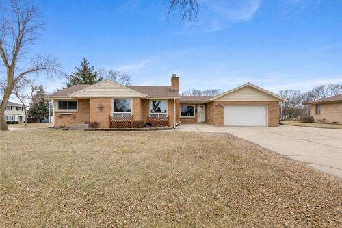 1407 W Mallory Avenue, Milwaukee, WI, 53221 | Card Image