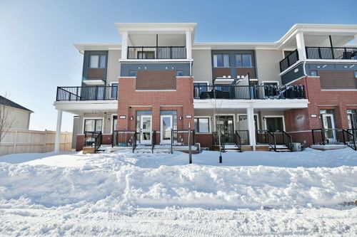 2033 Seeley'S Bay St, Nepean, ON, K2J6L3 | Card Image