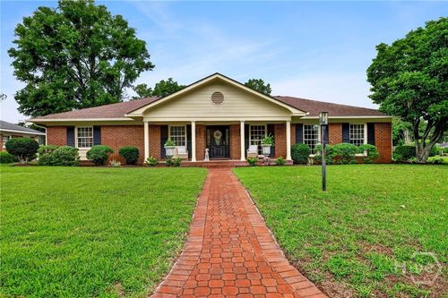8607 Kent Dr, Savannah, GA, 31406-6243 | Card Image
