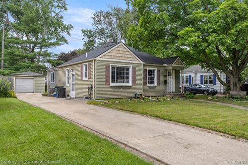 2699 Thomas Ave, Berkley, MI, 48072-1054 | Card Image