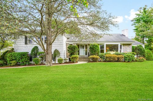 2 Prince Willow Ln, Mamaroneck, NY, 10543-1022 | Card Image