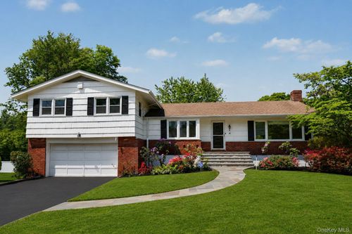 38 Aspen Rd, New Rochelle, NY, 10804-1902 | Card Image