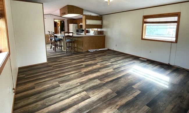 L.R./Kitchen | Image 21