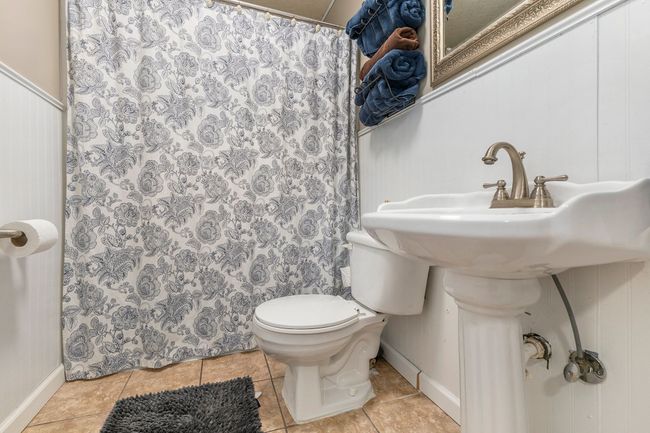 Full Bathroom #2 | Image 18