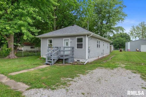 400-402 Linkins Ave, Tovey, IL, 62570-4436 | Card Image