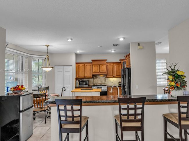 4209 Pinewood Ln, House other with 5 bedrooms, 4 bathrooms and null parking in Weston FL | Image 21