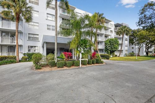 apt-4j-470 Executive Center Dr, West Palm Beach, FL, 33401-2979 | Card Image