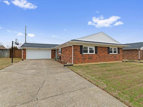 2623 Secretariat Dr, Owensboro, KY, 42301-4182 | Card Image